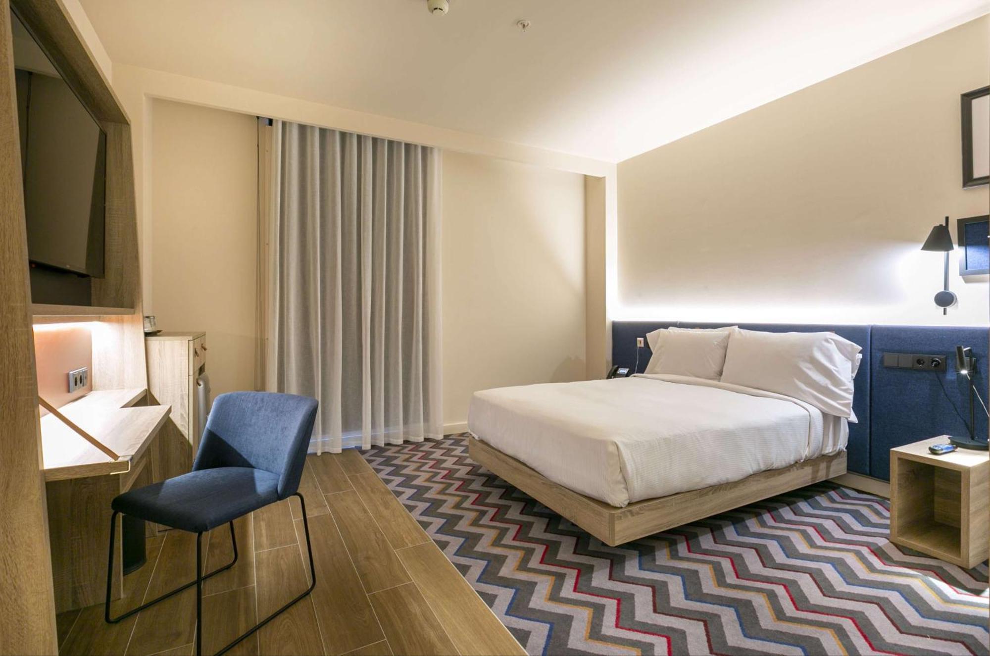 Hampton By Hilton Alcobendas Madrid Exterior photo