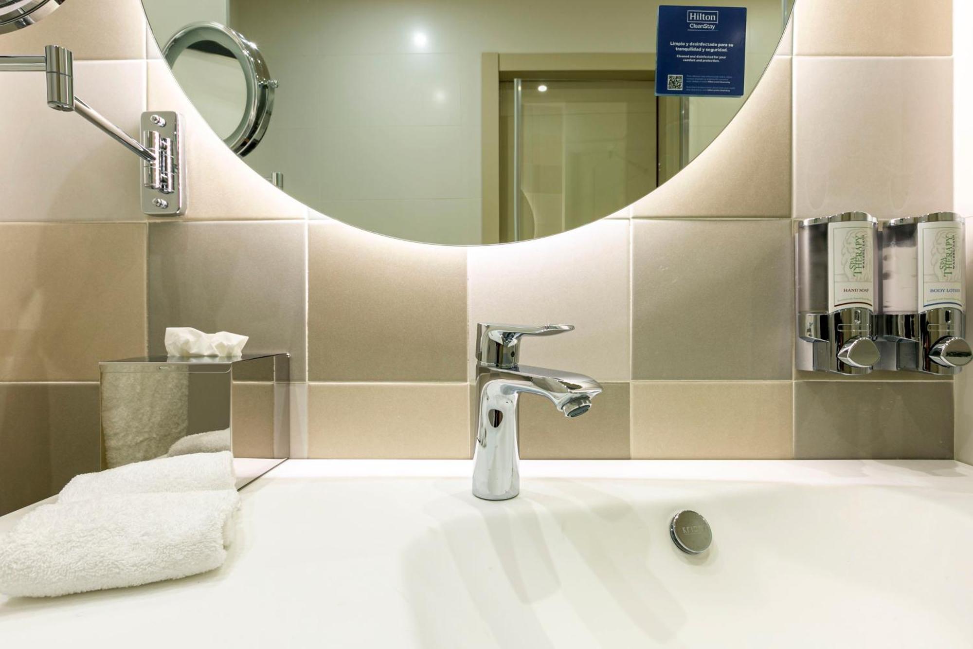 Hampton By Hilton Alcobendas Madrid Exterior photo
