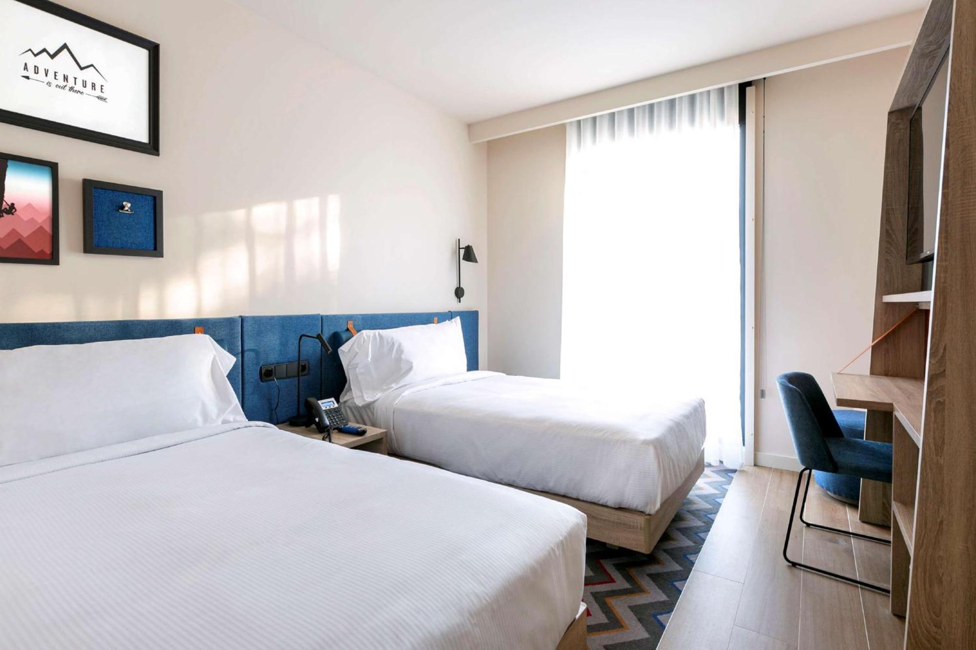 Hampton By Hilton Alcobendas Madrid Exterior photo