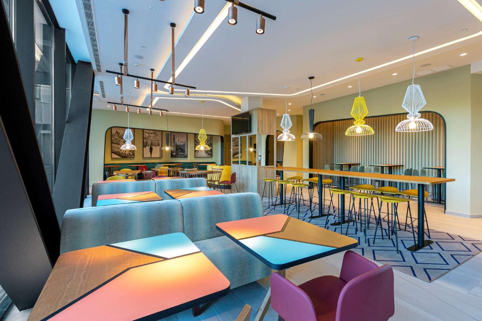 Hampton By Hilton Alcobendas Madrid Exterior photo